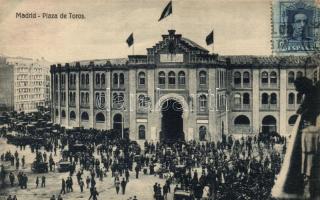 Madrid, Plaza de Toros / square (wet corner)