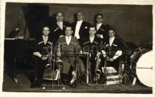 Zagreb, Restaurant Mimosa, music band, photo (fa)