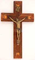Feszület, rezezett fém figura, fa kereszt, 17×30 cm