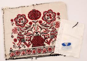 Régi népies párna huzat, sérült, vászon, 44×54 cm