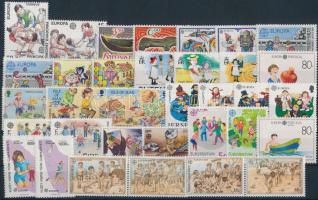 Europa CEPT 15 countries 35 stamps, Europa CEPT motívum tétel 15 klf ország 35 klf bélyeg teljes sorokban, közte összefüggések