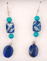 Lápisz lazulival díszített dekoratív fülbevalópár díszdobozban
