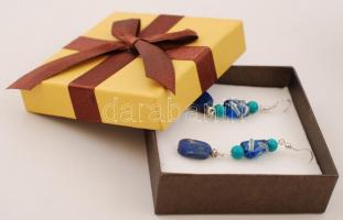 Lápisz lazulival díszített dekoratív fülbevalópár díszdobozban