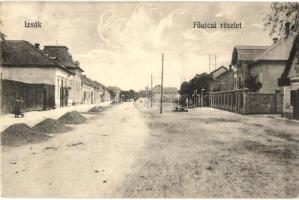 Izsák, Fő utca (fa)