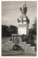 Újverbász, országzászló, katonák / flag, soldiers, photo