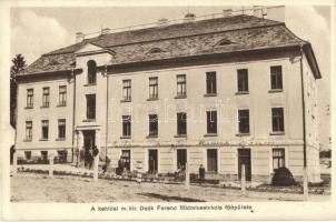 Kehida, Deák Ferenc földmívesiskola; Pál műtermi felvétele