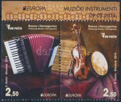 Europa CEPT Hangszerek 1 oldalon fogazatlan ívszéli pár, Europa CEPT Musical Instruments margin pair imperforated on one side