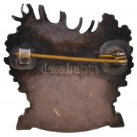 DN "MAVAD (Magyar Vadkereskedelmi Rt.)" zománcozott fém jelvény (33,5x34,5mm) T:2