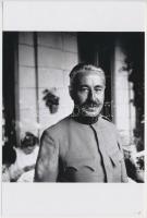 cca 1916 Egy főtiszt családi körben és a harci állásokban, korabeli negatívokról készült 5 db modern...