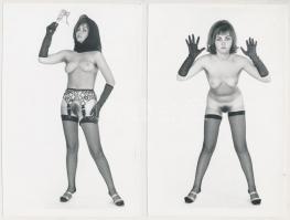 cca 1973 Játékos mozdulatok a műteremben, 5 db finoman erotikus fénykép, 17x8 cm és 18x12 cm között ...