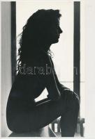 cca 1980 Emlékező fényképek, 2 db finoman erotikus fénykép, 28x18 cm és 30x20 cm / cca 1980 2 erotic photos, 28x18, 30x20 cm