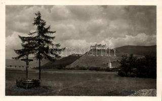 Krasznahorka, vár, Keresztre feszített Jézus szobor / castle, crucified Jesus statue, photo