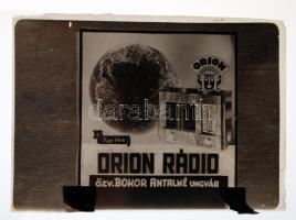 cca 1940 Fekete György budapesti fényképész specialitása a mozikban nagyfilmek előtt vetített álló d...