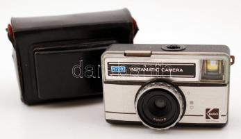 Kodak Instamatic 177 x, retro fényképezőgép, eredeti tokjában, 12×8 cm