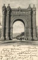 Barcelona, Arco de Triunfo / Triumphal Arch (small tear)