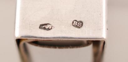 Ezüst (Ag.)gyufatartó, 21r., jelzett, 5x4x1cm/ Silver (Ag.) Match holder, 21r., marked, 5x4x1cm