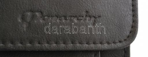 Monarchy 7 rekeszes marhabőr aktatáska, kopásnyomokkal a fülén, egyébként jó állapotban, 38x30 cm