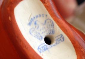 Aquincumi cipőfűzőt kötő porcelán kisfiú, kézzel festett, jelzett, hibátlan, m: 11 cm