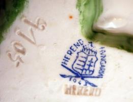 Herendi porcelán rózsa, kézzel festett, jelzett, apró lepattanásokkal, 2 db, 6x6 és 8x6 cm