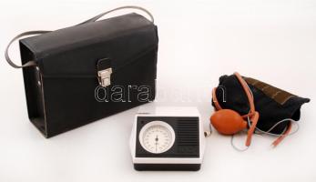 OMH 988 retró vérnyomásmérő, saját tokjában, jó állapotban