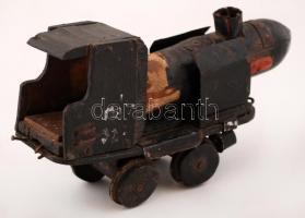 Régi MÁV gőzmozdony játék makettje, fa-fém, kopásnyomokkal, egyébként jó állapotban, h:6 cm