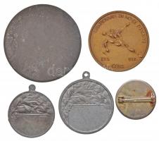 5db klf vívó emlékérem és jelvény, közte Kisfaludi Strobl Zsigmond (1884-1975) 1934. "Honvéd Ti...