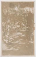 cca 1930-1940 K.I.E. nemzetközi konferencia, a Szikszai György Cserkészcsapat Kisújszállás fotója, hátoldalon feliratozva, 11x7 cm