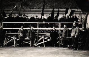 Orosháza, Kommunista ünnepség a Kossuth szobornál; Nagy Imréné fényképész, photo - 2 db képeslap / 2 old postcards