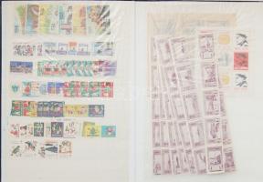 323 db főleg külföldi levélzáró sok régivel + 3 levélzáró kisív