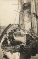 A megsérült Helgoland cirkáló / the damaged cruiser Helgoland photo