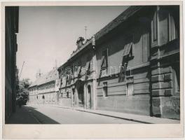 1957 Heltay fotó: Pécsi utca, hátoldalon feliratozva, 18x24 cm