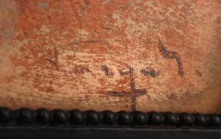 Varga jelzéssel: Falatozó. Olaj, karton, sérült keretben, 25×20 cm