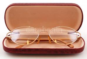 Glória olvasószemüveg, eredeti bőr tokjában, jó állapotban, 14×6 cm
