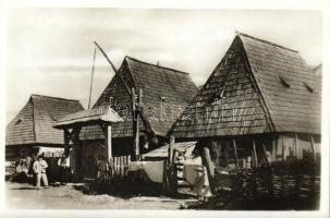 Középapsa, Strední Apsa; házak / chaty / houses