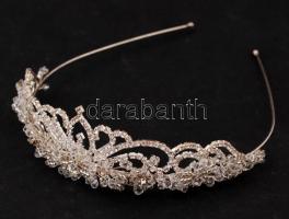 Dekoratív menyasszonyi diadém, szép állapotban