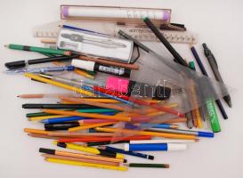 Nagy írószer tétel, színes és grafitceruzákkal, filcekkel, vonalzókkal