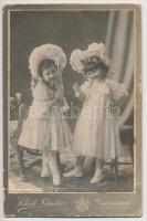 2 db, gyermekeket ábrázoló századfordulós fotó 17x11 cm