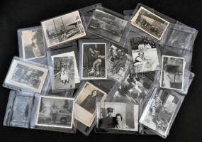 cca 1960 30 db vegyes családi és érdekesebb fotó fóliában