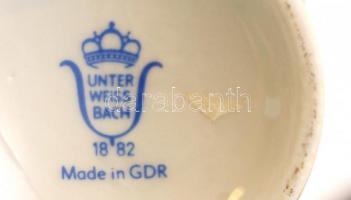 Unterweissbach emlék váza (Székesfehérvár Bory-vár), részben kézzel festett, apró csorba a tetején, ...