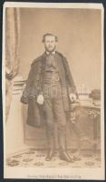 cca 1870 Füttesy József műtermi felvétele Simonyi pesti fényirdájából, feliratozott vizitkártya, 10,...