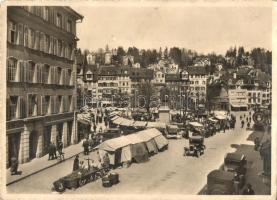 St Gallen, Markt mit Vadian / market place, Vadian's statue