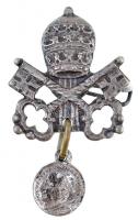 Vatikán DN Ezüstözött fém címer jelvény (19x16,5mm) T:2 Vatican ND Silver plated metal coat of arms badge (19x16,5mm) C:XF