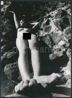 cca 1970 Fiatalok, szépek és szabadok, 3 db finoman erotikus fénykép, 23x16 cm /
cca 1970 3 erotic ...