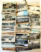 167 db régi francia városképes lap általában jó állapotban, sok jobbal
