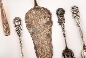 Különféle díszes ezüstözött étkészlet tartozékok: tortalapát, cukorszóró kanalak, süteményfogó, cuko...