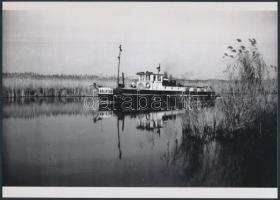 cca 1930 Balaton nevű hajó, korabeli negatívról készült modern nagyítás, 11x18 cm