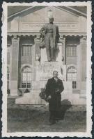 cca 1930 Debrecen, gróf Tisza István szobra, amelyet 1949-ben ledöntöttek, 5x8 cm