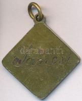 ~1914-1918. "Világháború Emlék 1914" fém jelvény füllel, hátoldalára név vésve. Szign.: KS...