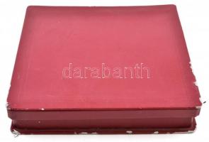 1941. "Országos Gyermekvédő Liga 1906-1941" herendi porcelán plakett eredeti tokban. &quot...