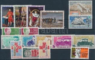 Első félév bélyegei (berakóban megnyomódott bélyegek), First semester stamps